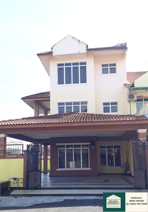 Good Condition & Big Built Up 2.5 Storey Corner Lot at Mantin Town For ...