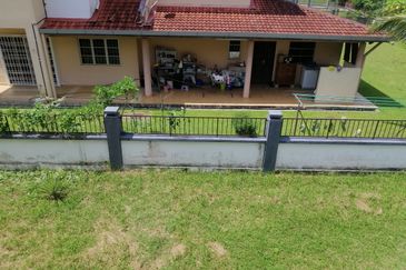 EMERALD PARK (SEREMBAN 2)