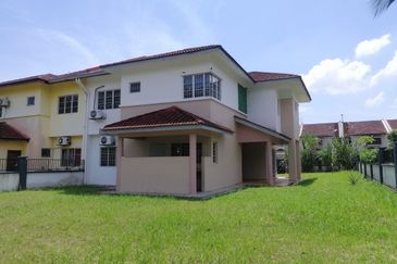 EMERALD PARK (SEREMBAN 2)