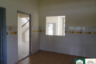 EMERALD PARK (SEREMBAN 2)