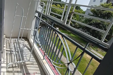 Dahlia Court Apartment