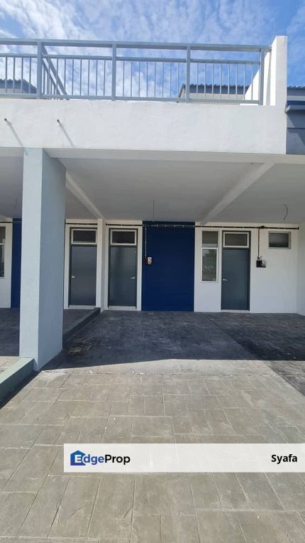 Lower Unit Kita Bayu Town House Cybersouth Dengkil, Selangor, Dengkil