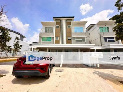 Platinum Town House Resident Dengkil, Selangor, Dengkil