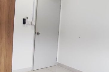 Arena Residences @ Warisan Puteri