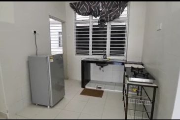 Dahlia Court Apartment