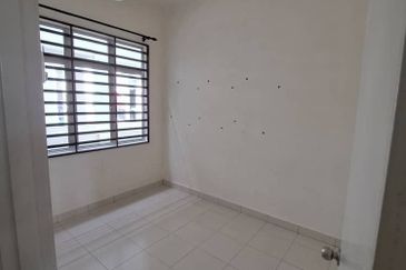 Dahlia Court Apartment