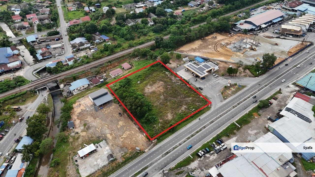 Main Road Jalan Reko Kajang Bangi near Univ Keb Malaysia for Rental ...