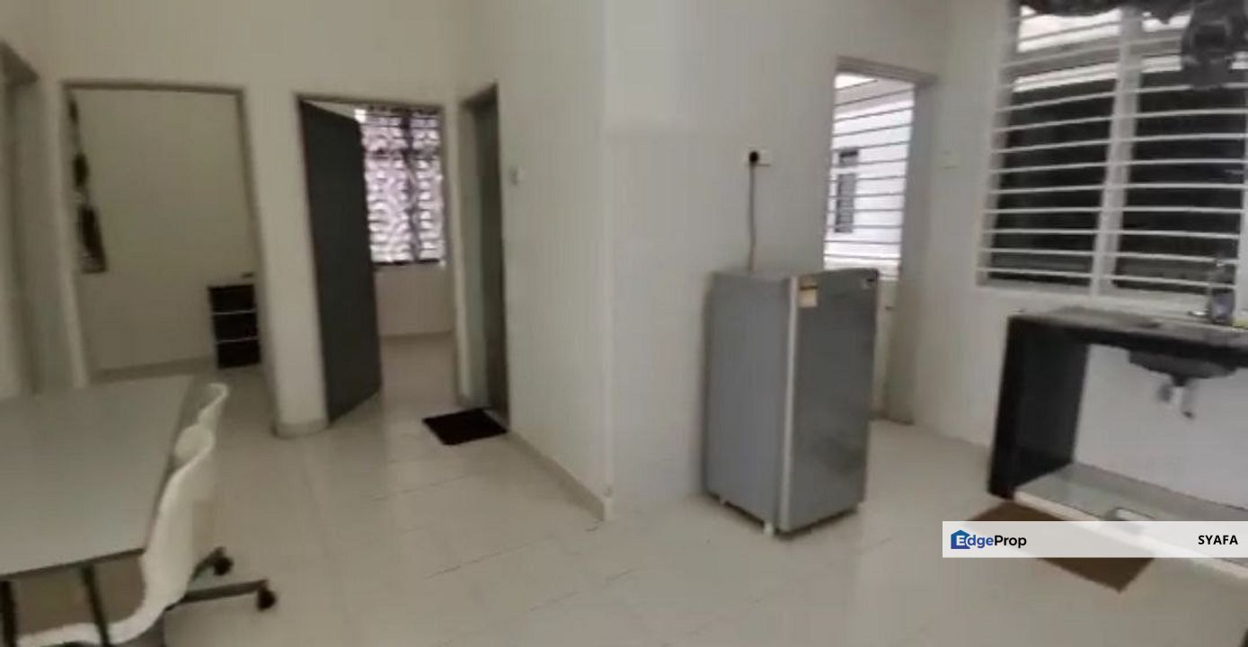 Fully Furnished Dahlia Court Salak Tinggi Sepang, Selangor, Sepang