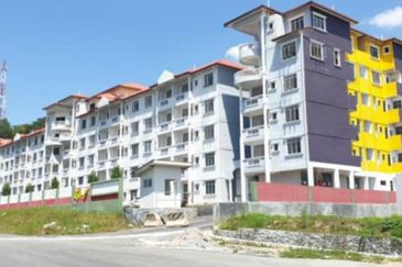 Pangsapuri Cempaka @ Taman Salak Maju