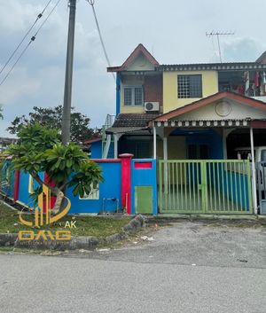 Taman Klang Utama Double Storey Corner House With Extra Land For Sale ...