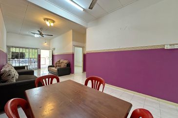Taman Seremban 3 | Single Storey Terrace | 3R2B