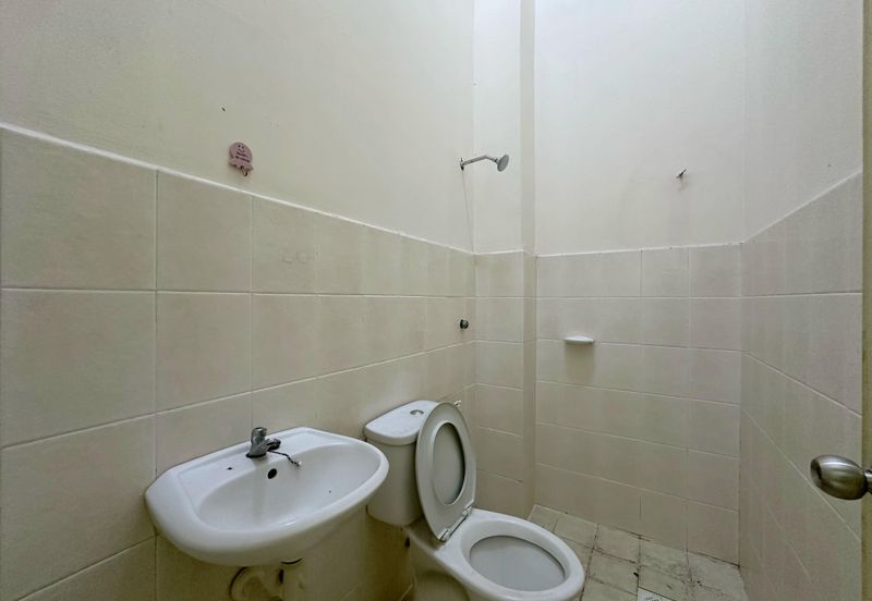 Taman Seremban 3 | Single Storey Terrace | 3R2B