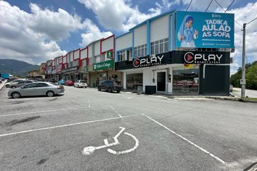 First Floor Shop Lot For Rent | Taman Seri Rembau