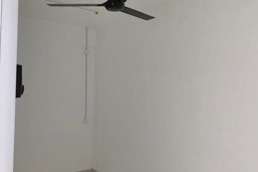 First Floor Shop Lot For Rent | Taman Seri Rembau