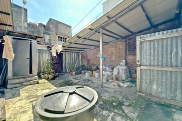 High Exposure Shop Lot Opposite Rembau Bus Station