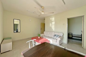 Cempaka Apartment Seremban 2 | Below Bank Value