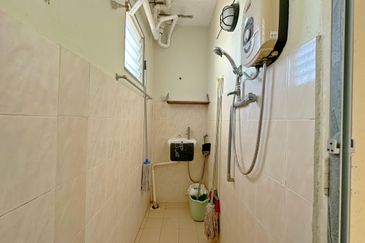 Cempaka Apartment Seremban 2 | Below Bank Value