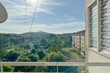 Cempaka Apartment Seremban 2 | Below Bank Value