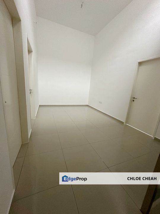 Taman Bayu Sutera Sendayan Double Storey Terrace House For Sale Gated And Guarded, Negeri Sembilan, Seremban