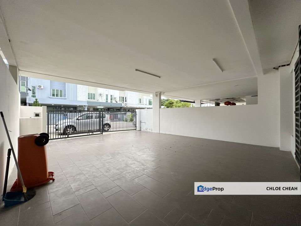 Taman Hijayu 1A Bandar Sri Sendayan Double Storey Terrace House For Sale Gated And Guarded, Negeri Sembilan, Siliau