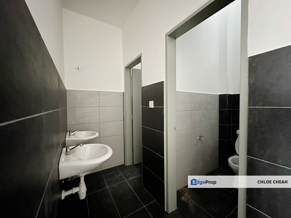 Frontiercity Ainsdale Seremban Double Storey Shop Office For Rent Prime Location, Negeri Sembilan, Seremban