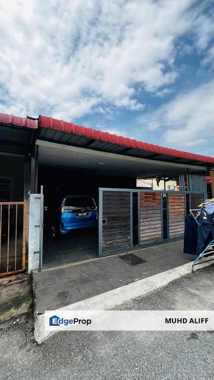 End Lot Single Storey House Taman Dato Hormat 42500 Telok Panglima Garang, Selangor, Telok Panglima Garang