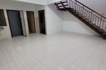 Jalan SP 7 @ Bandar Saujana Putra