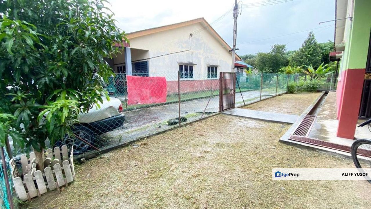 End Lot Single Storey Terrace Bukit Naga Seksyen 32 Shah Alam for