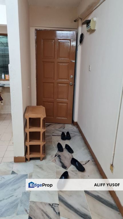 Tingkat 2 Flat PKNS Seksyen 7 Shah Alam, Selangor, Shah Alam