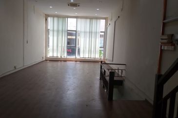 Penang Street - 3 STorey Shop For Rent RM12k