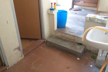 Penang Street - 3 STorey Shop For Rent RM12k