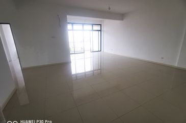 Bayu Residence - Newly Completed Huge Layout Unit Bare Unit RM1800