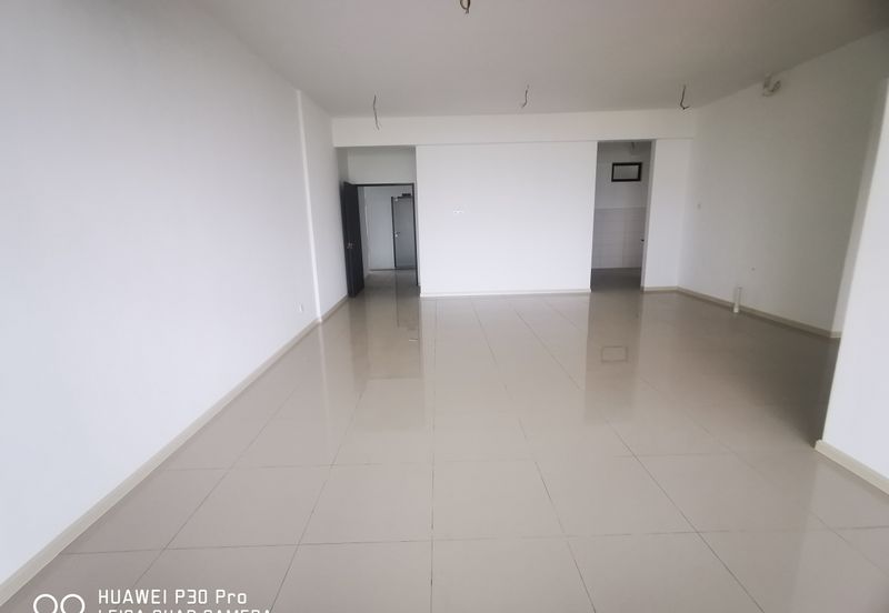 Bayu Residence - Newly Completed Huge Layout Unit Bare Unit RM1800