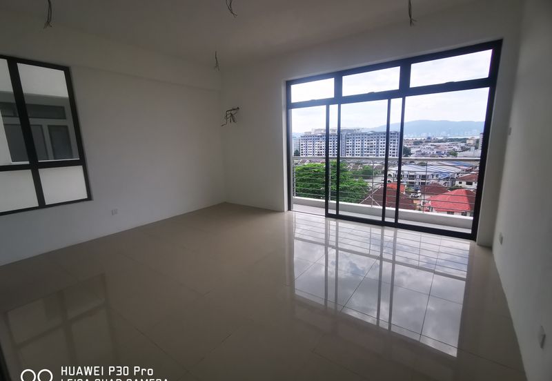 Bayu Residence - Newly Completed Huge Layout Unit Bare Unit RM1800