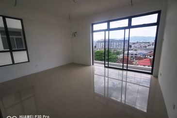 Bayu Residence - Newly Completed Huge Layout Unit Bare Unit RM1800