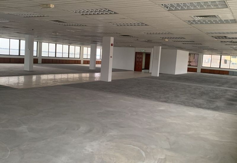 Green Hall - Georgetown Heritage Zone huge layout office with ready partition for rent