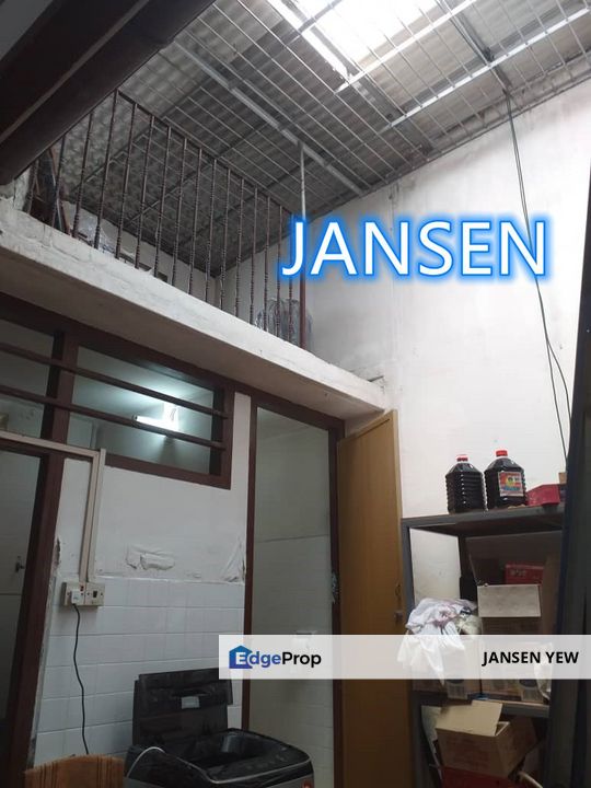 Lorong Kampung Melayu - Freehold double storey OLD Buillding but not rundown RM690k, Penang, Ayer Itam
