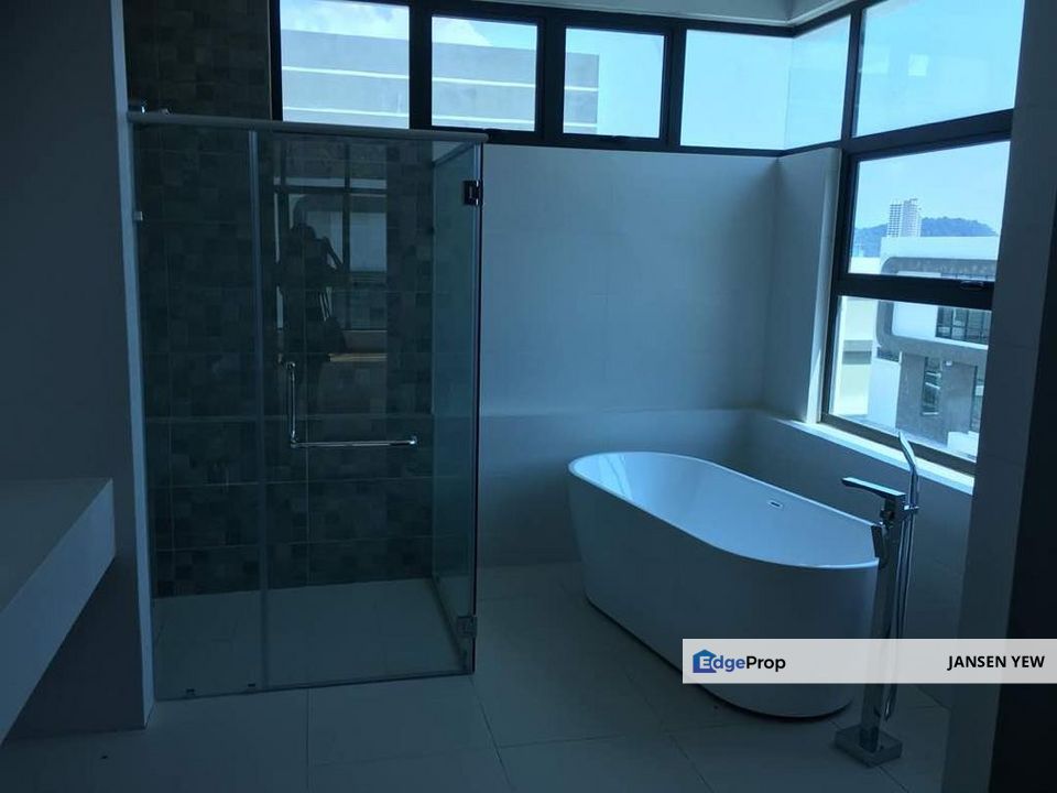 Baymont Residence - 3 STorey Bungalow with lift RM4mil, Penang, Teluk Kumbar