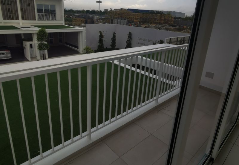 Viluxe @ Aspen Vision City