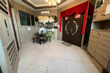 Arasia Perdana (The Clovers)