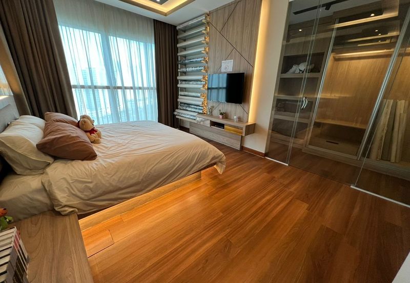 Arasia Perdana (The Clovers)