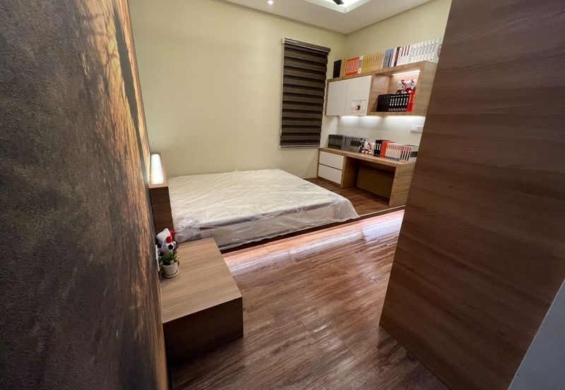 Arasia Perdana (The Clovers)