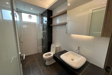 Arasia Perdana (The Clovers)