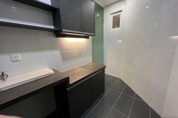 Arasia Perdana (The Clovers)