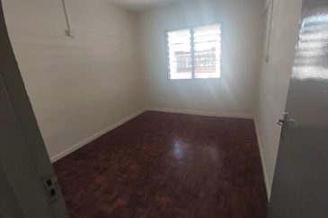 Flat Bandar Bayan Baru