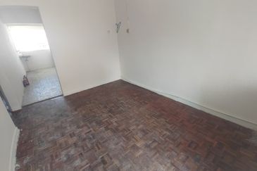 Flat Bandar Bayan Baru