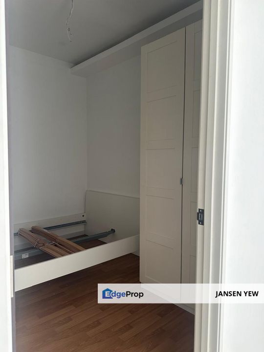 Tri Pinnacle - Mount Erskine, Tanjong Tokong RM490k Three Car Park, Penang, Tanjung Tokong