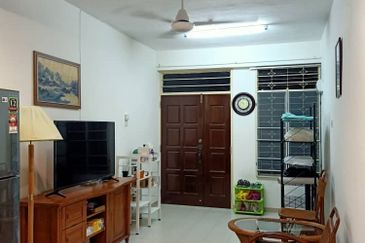 Taman Batu Bukit Flat