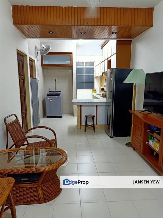 Taman Batu Bukit - Flat at Tanjong Tokong RM238k, Penang, Tanjung Tokong