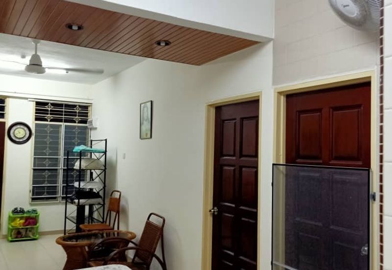 Taman Batu Bukit Flat